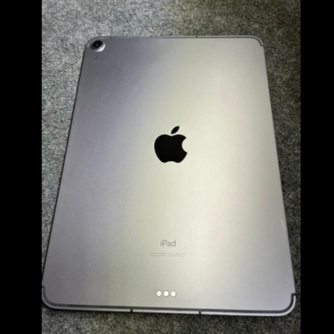 iPad Air (第4世代) スペースグレー ケース付き