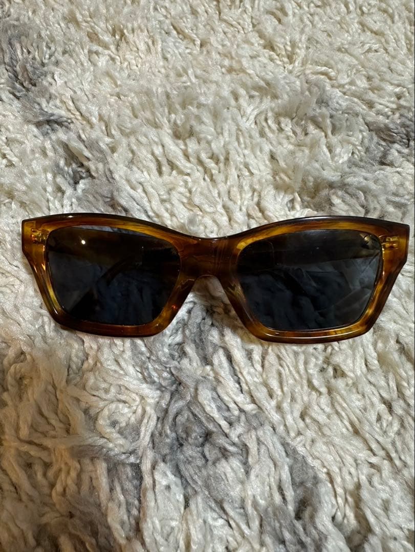 CELINE セリーヌ　サングラス べっこうCL40053F