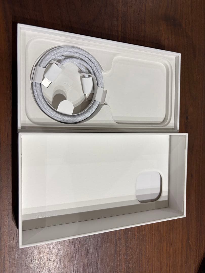 iPhone15 128GB ブルー 付属品あり SIMフリー ケース付き