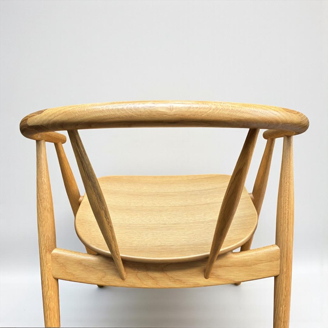 オーク無垢材の曲線美 小林幹也デザイン TRUNK2 ダイニングチェア 天然木