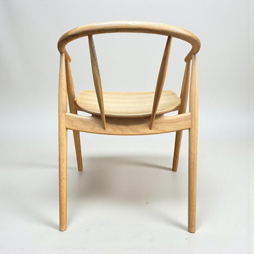 オーク無垢材の曲線美 小林幹也デザイン TRUNK2 ダイニングチェア 天然木