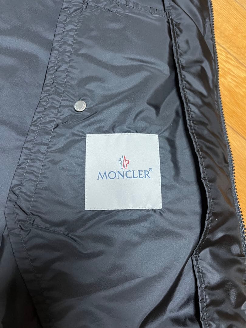 MONCLER モンクレール フード付きナイロンジャケット