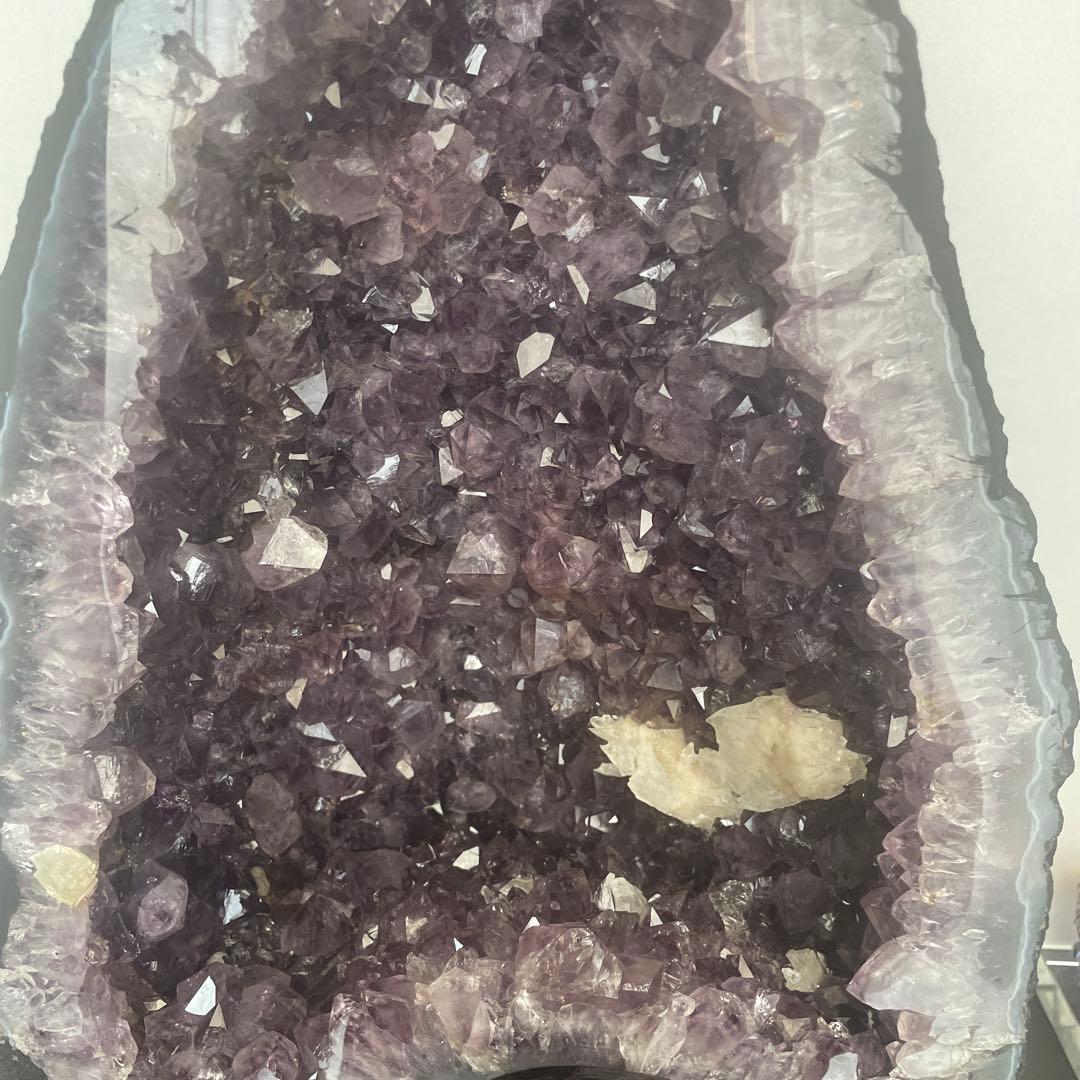 ⭐︎ウルグアイ産アメジストドーム　カコクセナイト　カルサイト共生