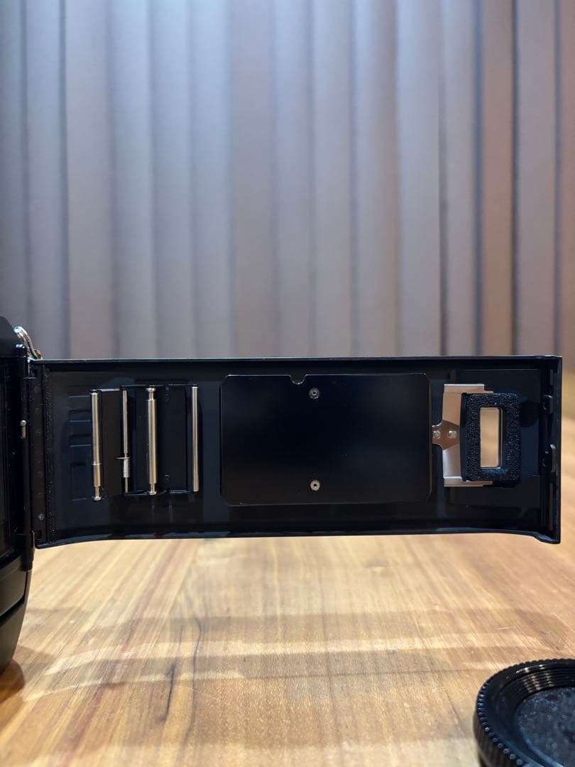 Nikon F4 フィルムカメラ レンズキャップ付き