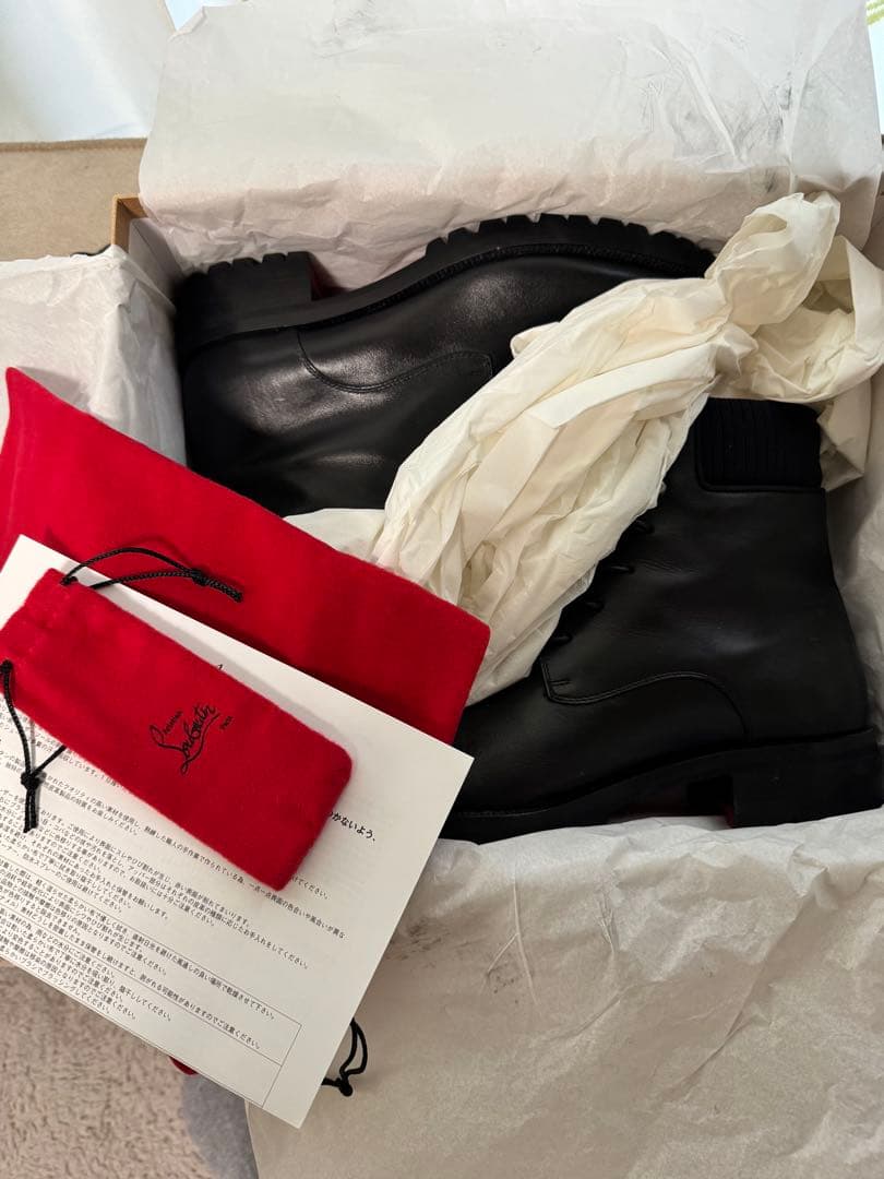 Christian Louboutin ブラックブーツ