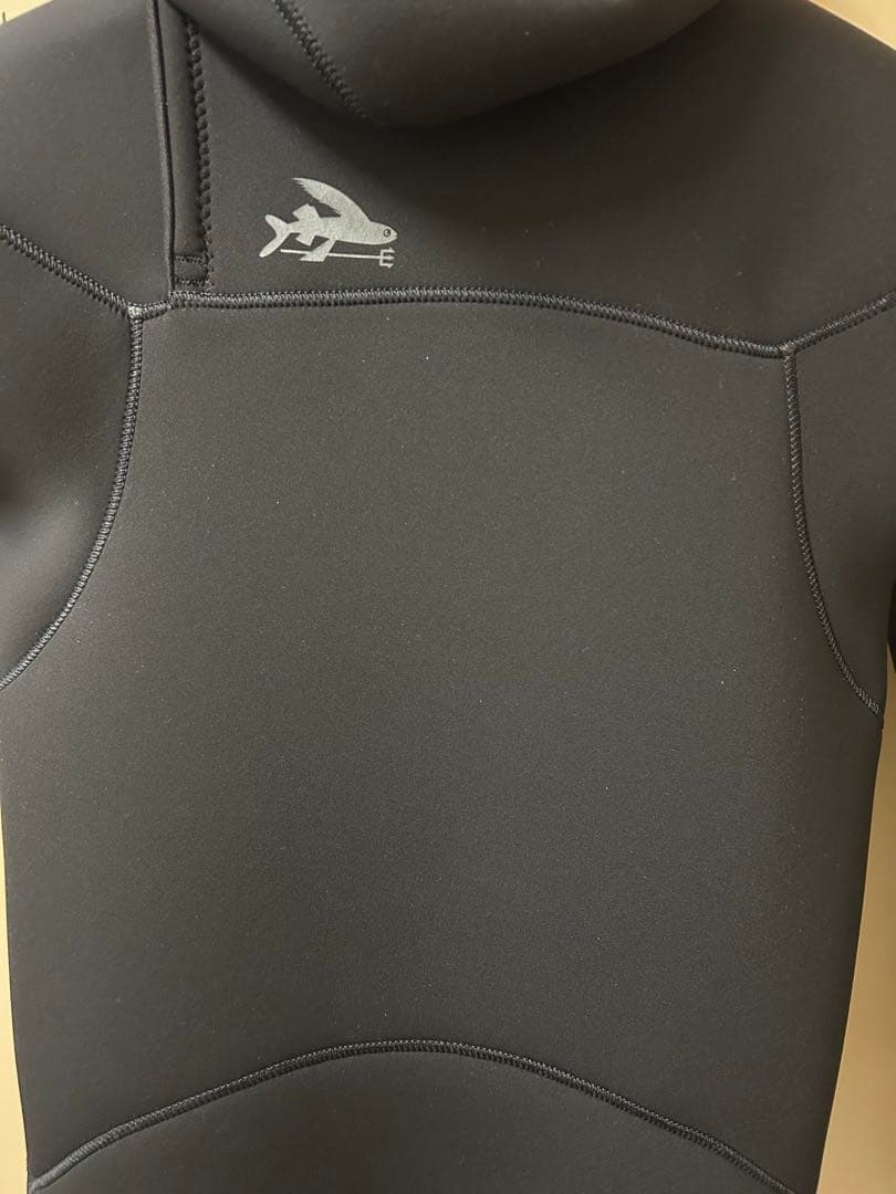 R4 ユーレックス・レギュレーター・フロントジップ・フーデッド・フルスーツM