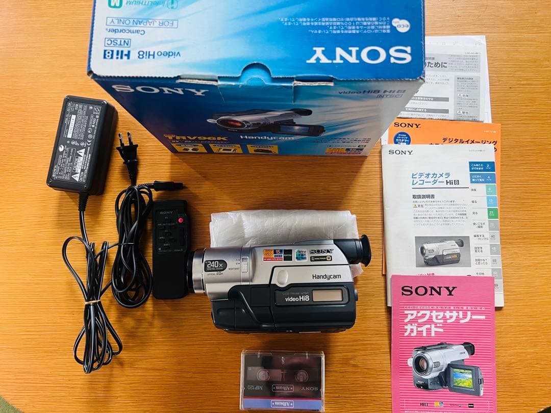 ビデオカメラ SONY CCD-TRV96K Handycam