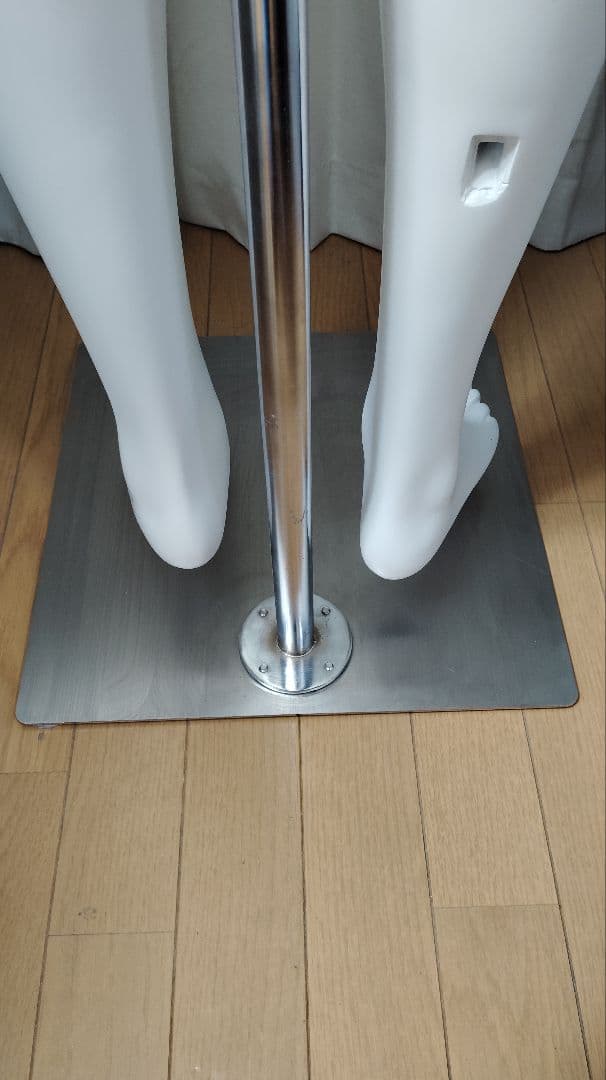 ディスプレイ用紳士マネキン　腰受け　メンズ　直立　FRP　衣装展示　店舗　手作り