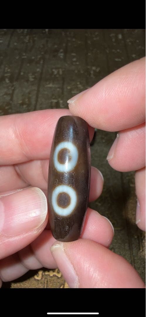 ③チベット 西藏 二眼普賢菩薩天珠 無数の馬蹄痕 龍鱗 種子字 高級天珠 老瑪瑙