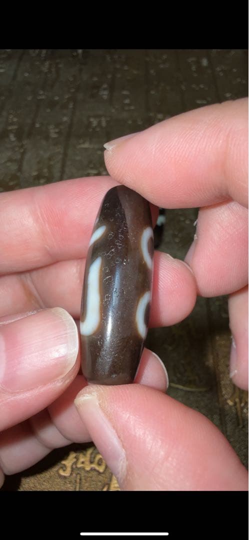 ③チベット 西藏 二眼普賢菩薩天珠 無数の馬蹄痕 龍鱗 種子字 高級天珠 老瑪瑙