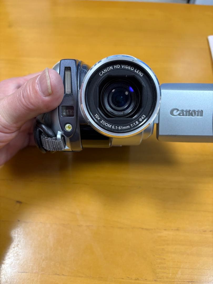 キヤノンハイビジョンデジタルカメラ、ハイビスHV20