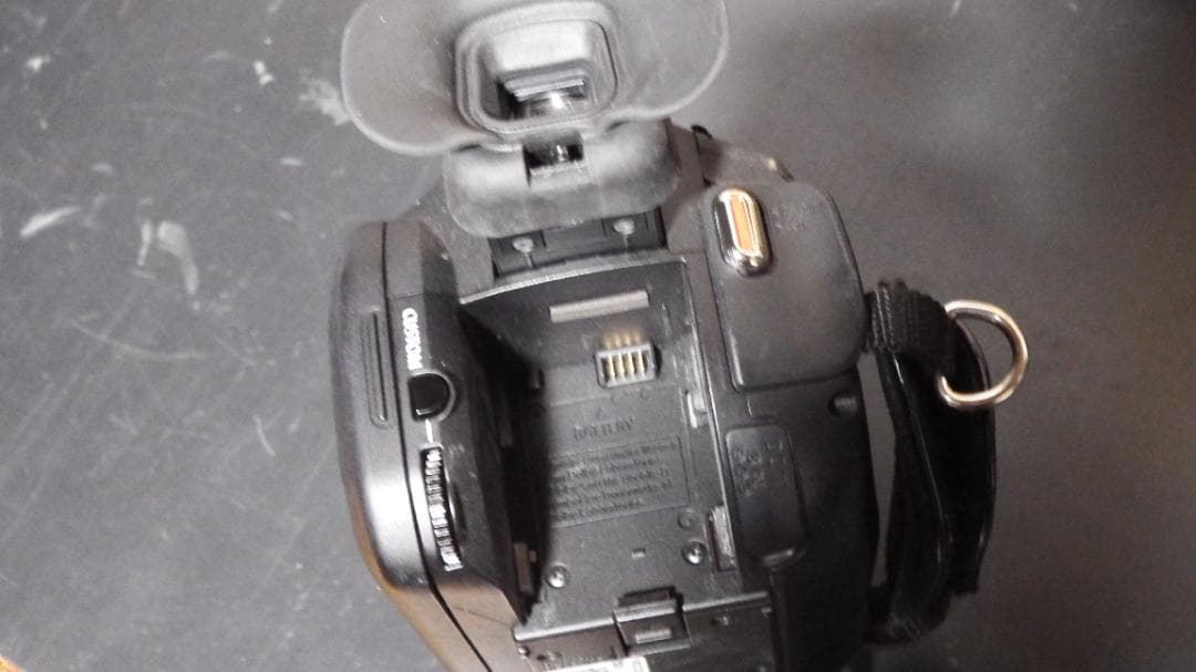 ★トウバツ　 Canon デジタルビデオカメラ iVIS HF G20