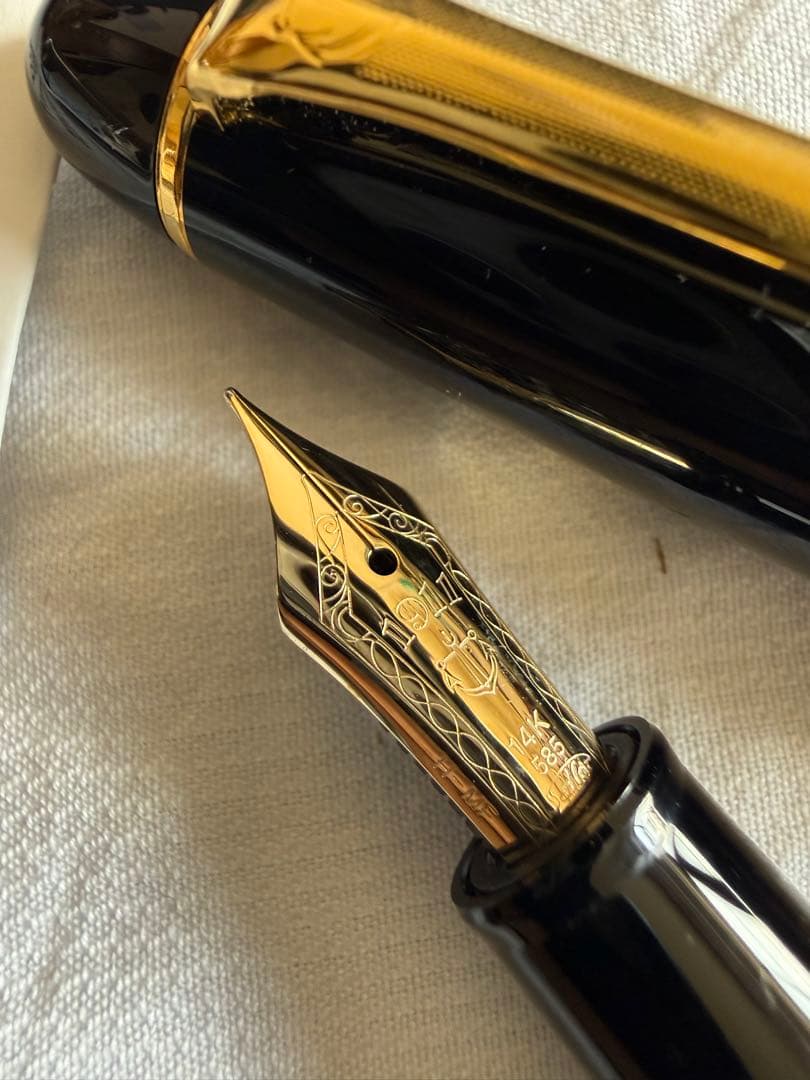 セーラー万年筆