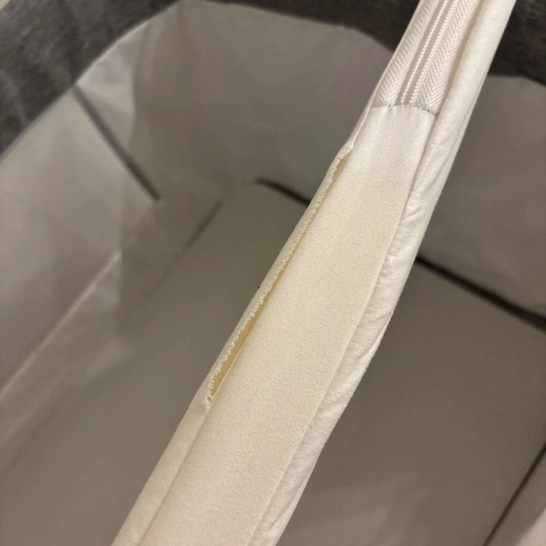 グレー ベビーベッド 下部収納、蚊帳付き