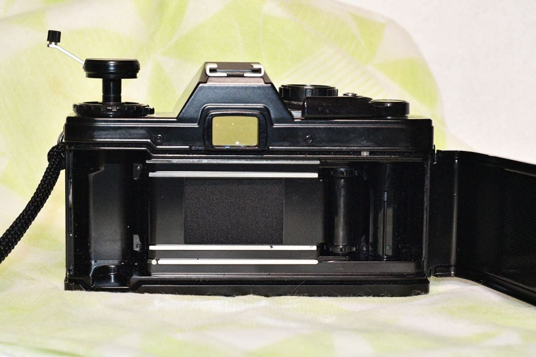 ￼《動作品》OLYMPUS OM10 BLACK+50/1.4 a408