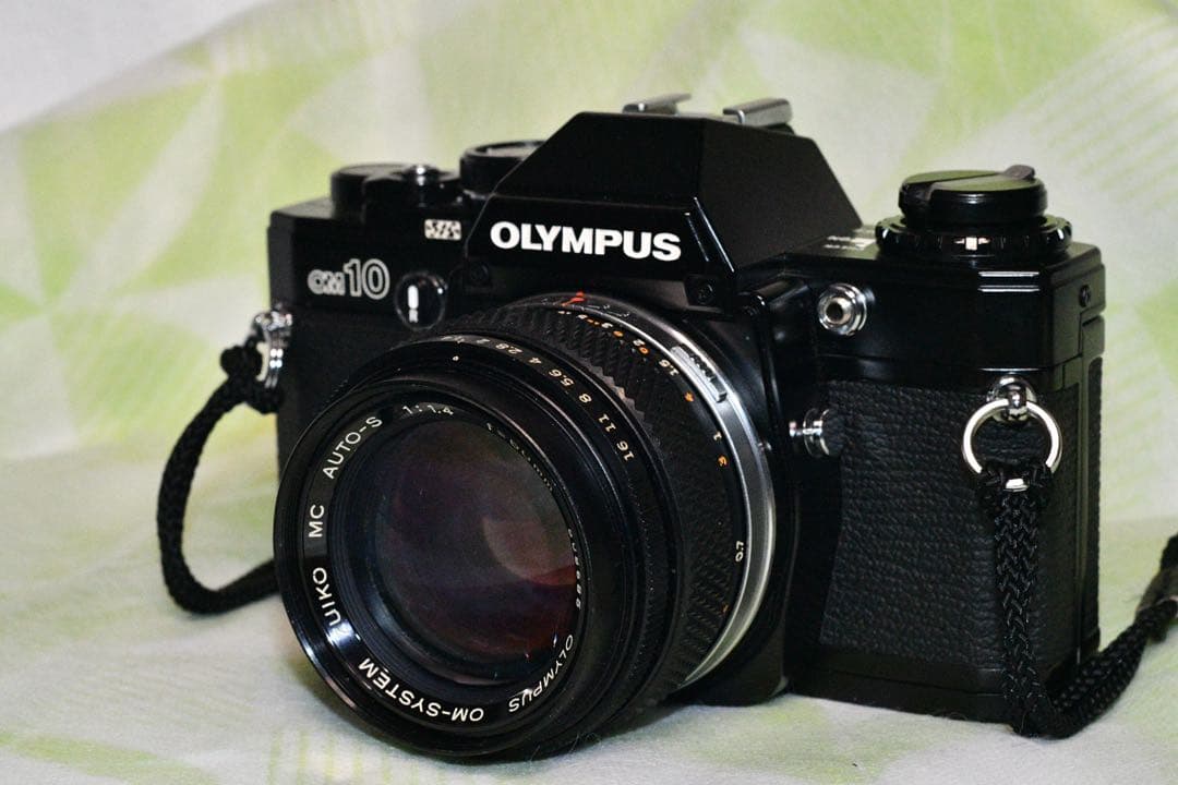 ￼《動作品》OLYMPUS OM10 BLACK+50/1.4 a408