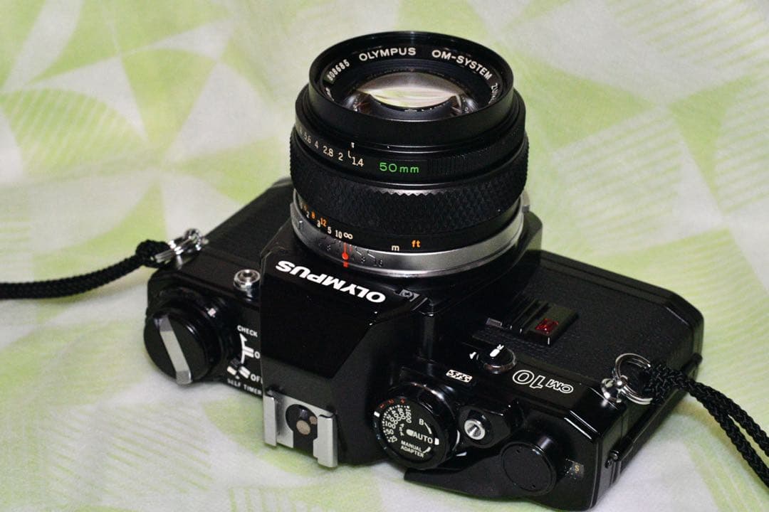￼《動作品》OLYMPUS OM10 BLACK+50/1.4 a408