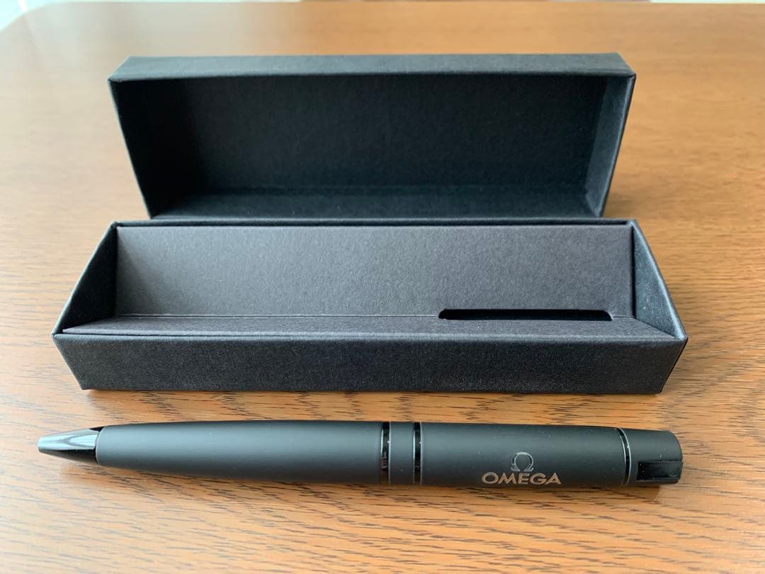 オメガ OMEGA ボールペン ノベルティ 非売品 ブラック 黒 マット調 箱入