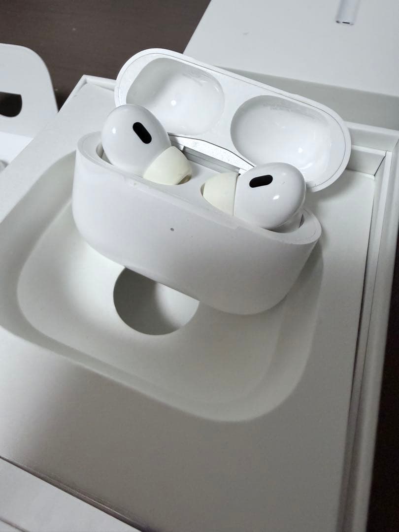 AirPods Pro 2 Lightning 本体 ホワイト
