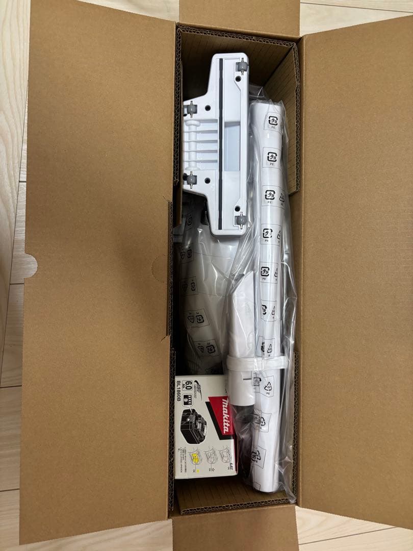 Makita CL286FDZOサイクロンクリーナー白 新品未使用 新品6Ah