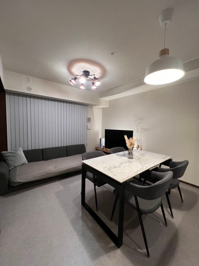 【5/16までの特別特価！！】ニトリ 伸縮式セラミックテーブル WH