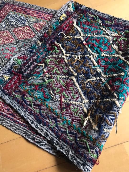 キリム　ジジム　ラグ