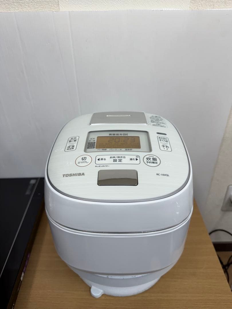 TOSHIBA 真空圧力IHジャー炊飯器RC-10VQL 1.0L2018年製