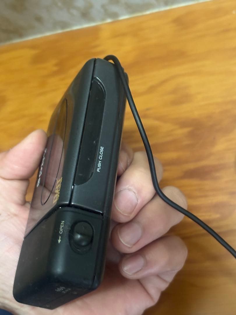 SONY DATウォークマン 　2点ジャンク品