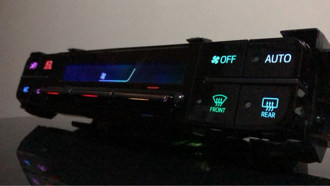 自動色変化仕様　ZVW50 プリウス　前期 後期　エアコンパネル　シフトパネル2