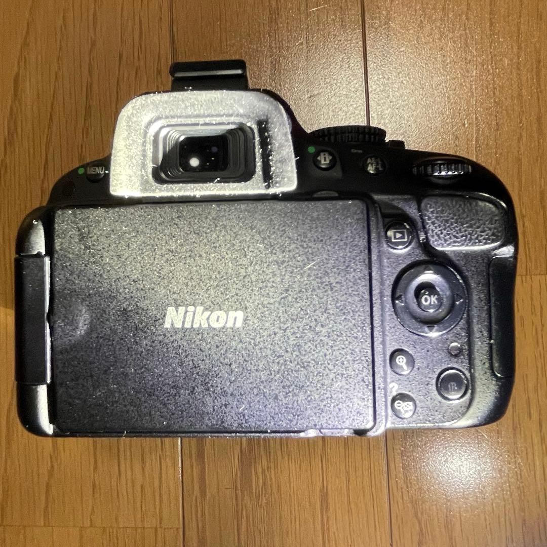 Nikon D5100 NIKKOR 標準ズームレンズキット デジタル一眼レフ