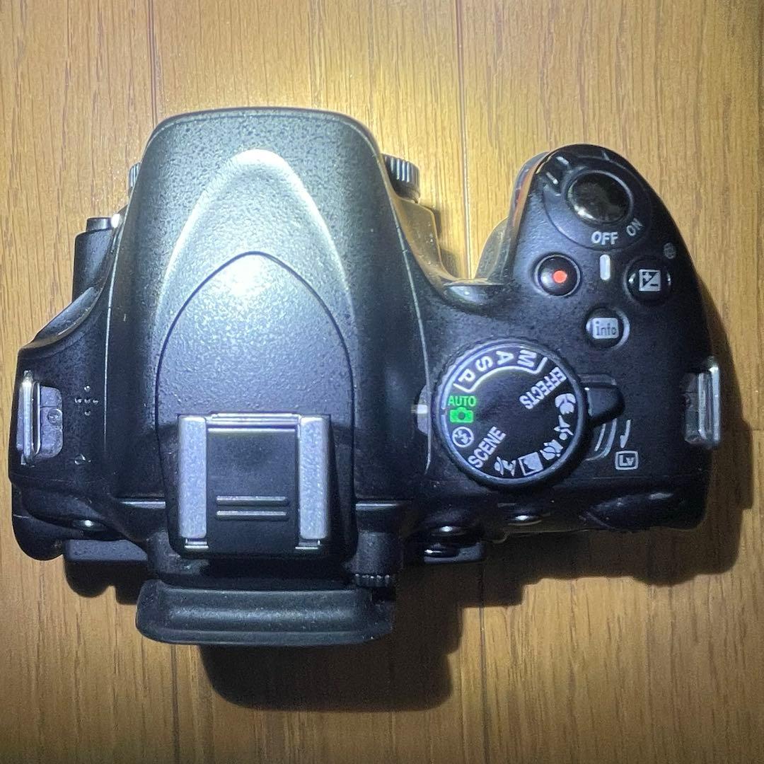 Nikon D5100 NIKKOR 標準ズームレンズキット デジタル一眼レフ