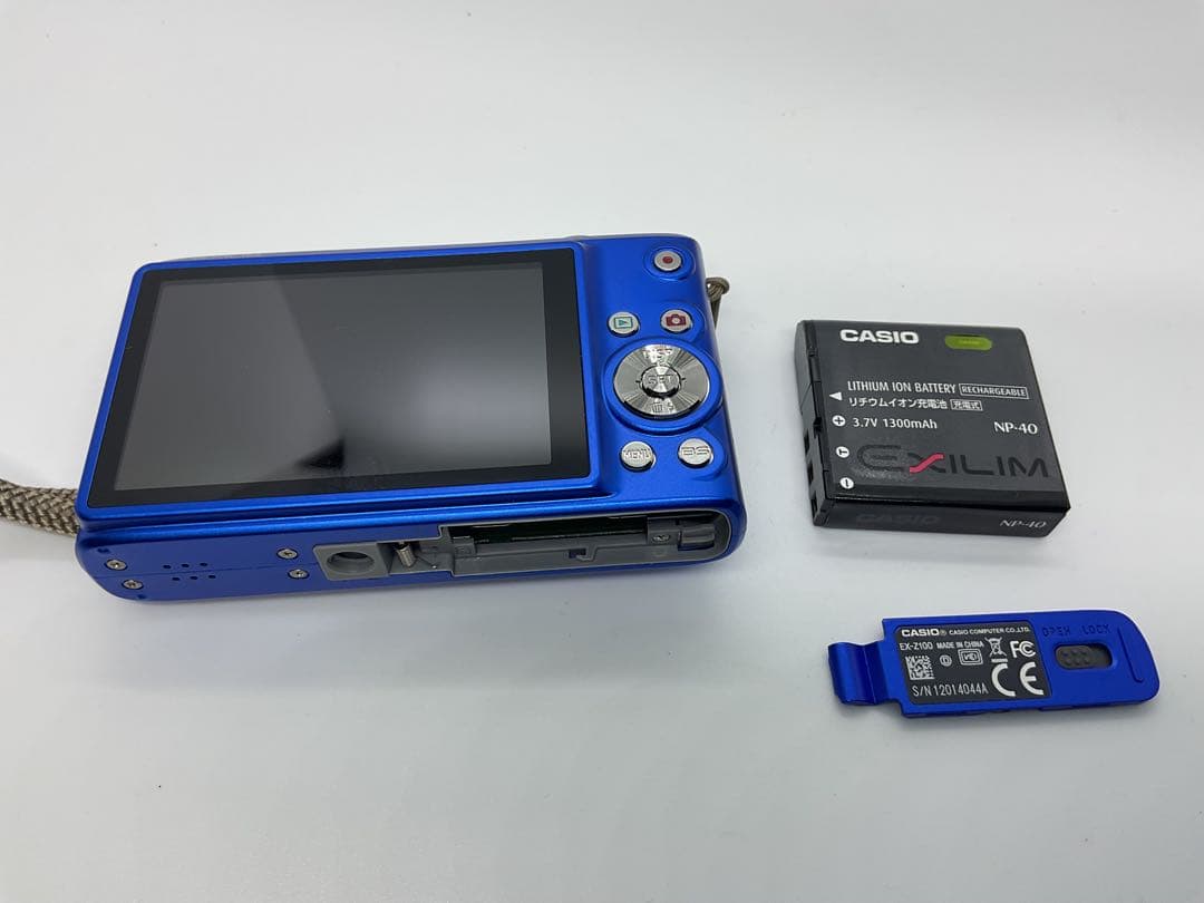 CASIO コンパクトデジタルカメラ　EXILIM EX-Z100 ブルー