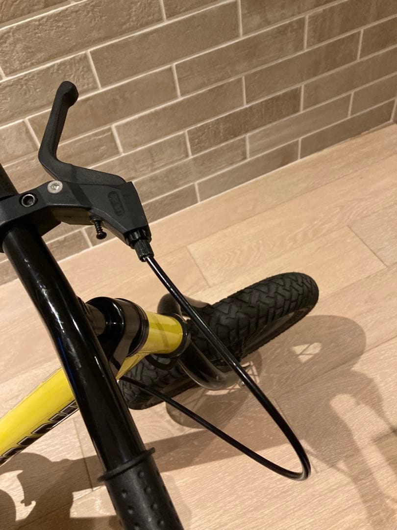 SPARKY スパーキー　キックバイク　イエロー　ブレーキ　スタンド付