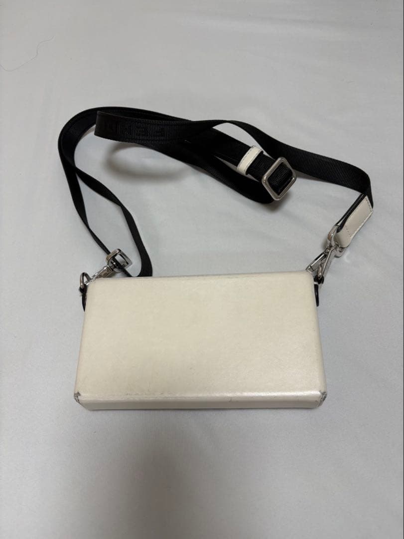 M*N様 Fendi THE BAGUETTE ショルダーバッグ ホワイト