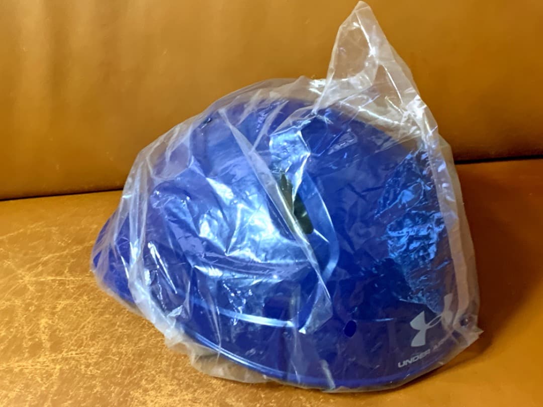 新品2025年アメリカ限定☆最高級アンダーアーマー☆キャッチャーヘルメット☆青☆