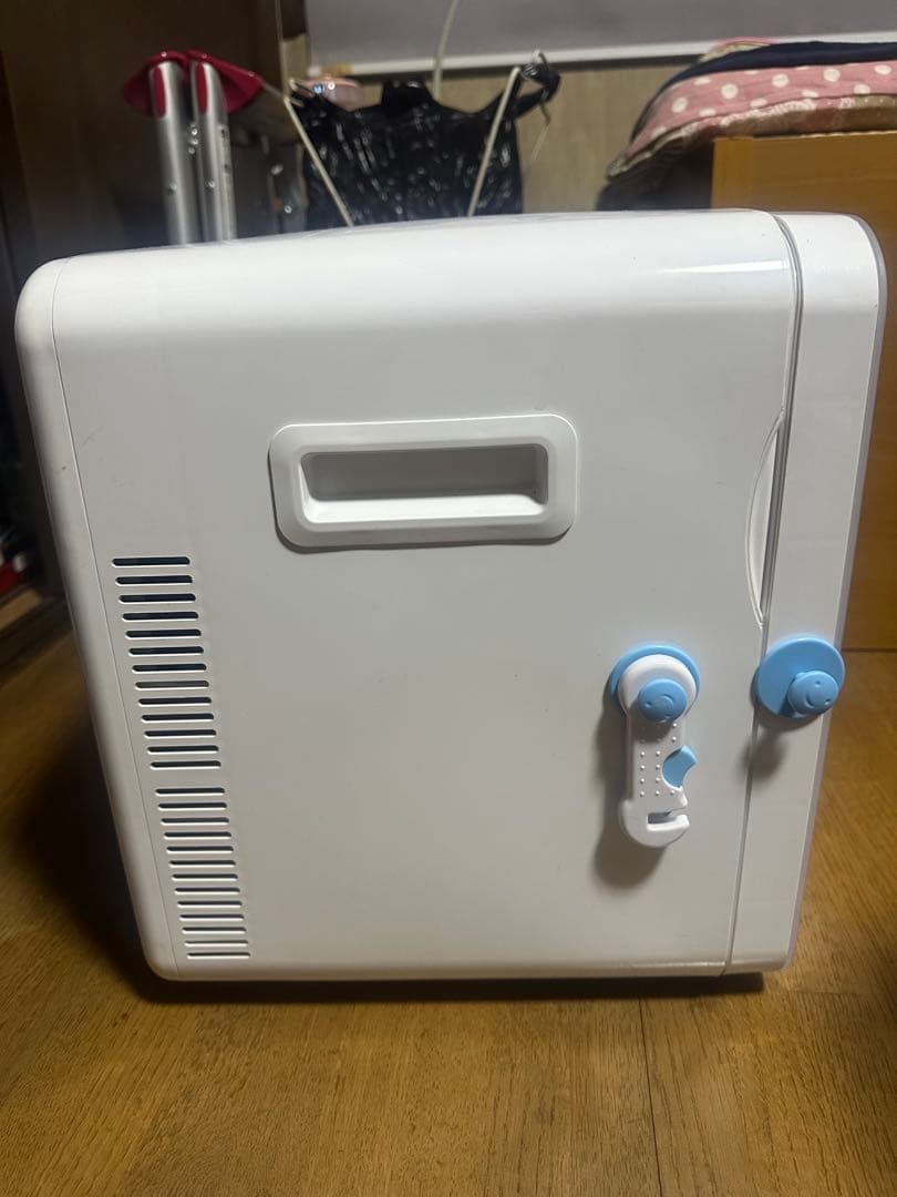 株式会社オーム電機製、温&冷庫13リットル^_−☆