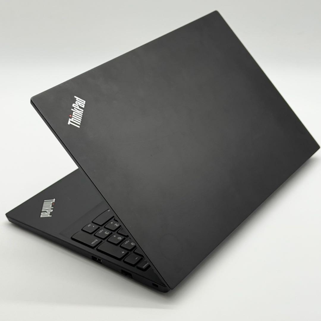 美品 Lenovoノートパソコン 10世代 32GB 新品NVMe 11pro