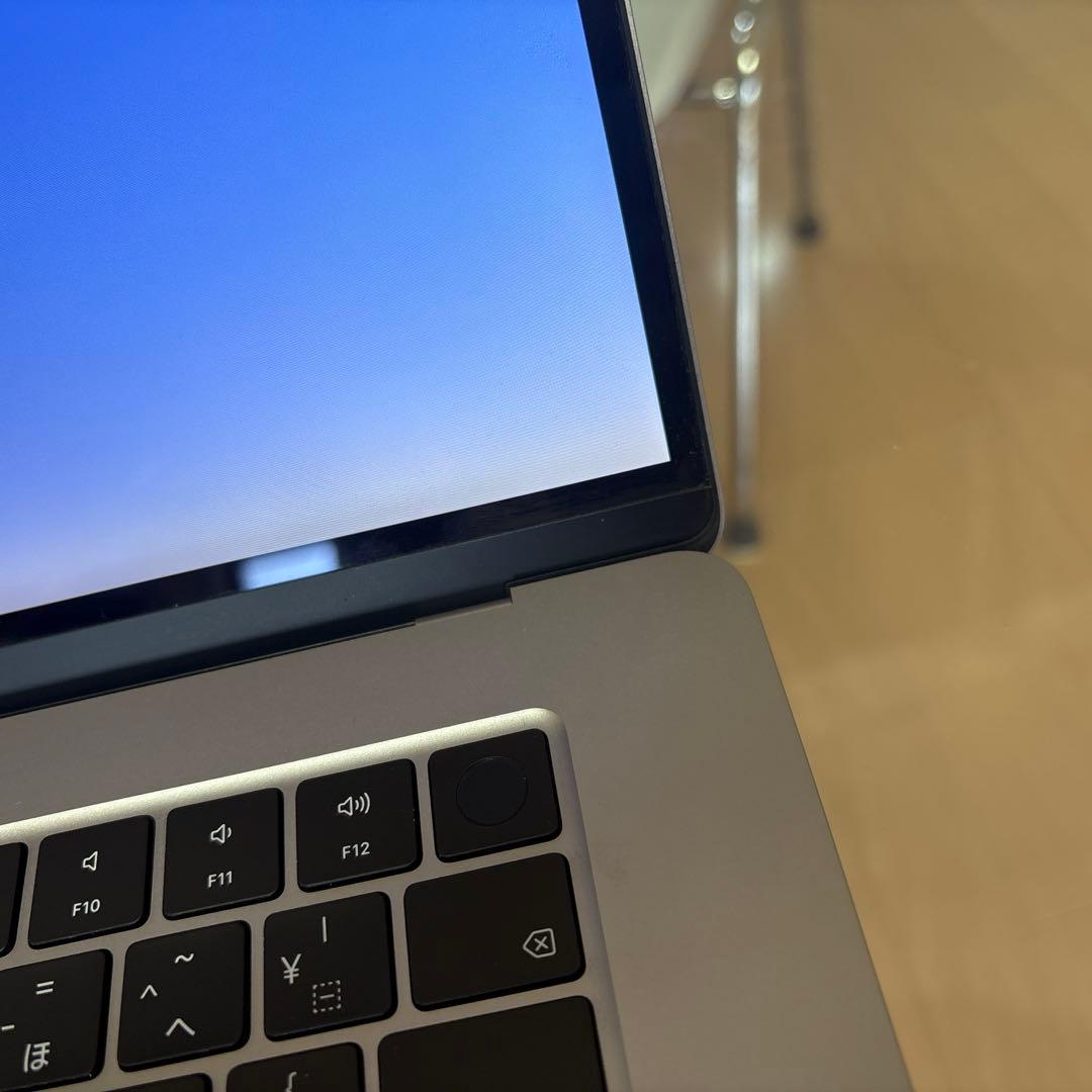 MacBook Air 15インチ M2 メモリ16GB 256GB