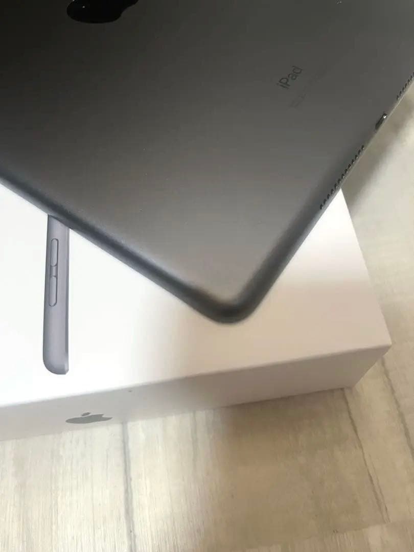 iPad（第8世代） 32GB スペースグレー