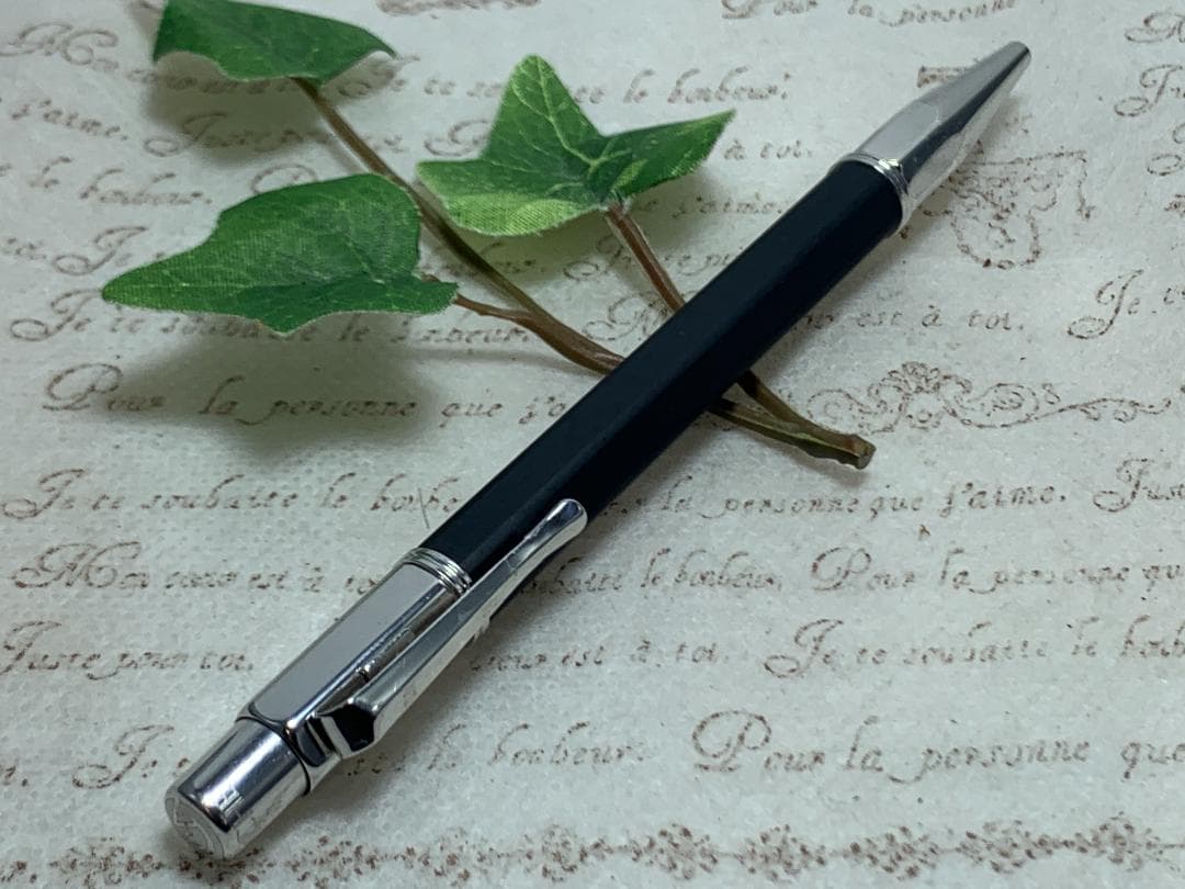 カランダッシュ CARAN d'ACHE　バリアス　ボールペン