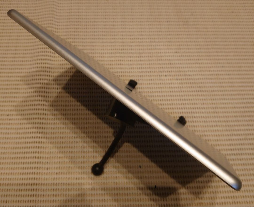 動作品iPad第6世代(A1893)本体128GB送料込ジャンク品7JF8N