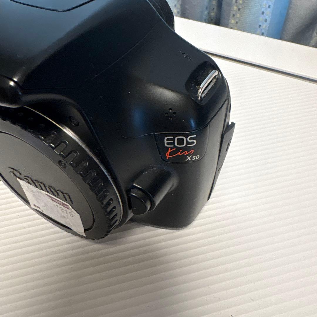 Canon EOS Kiss X50 デジタル一眼レフカメラ