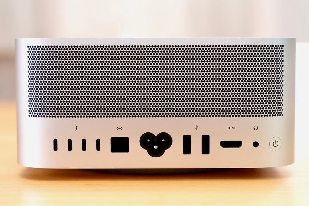 Macデスクトップ MacStudio M1Ultra 64GB 1TB 2022 MJMW3J/A