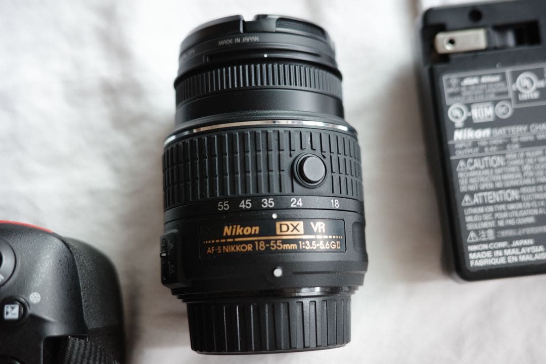 Nikon D5500デジタル一眼レフカメラ 本体とレンズ2本