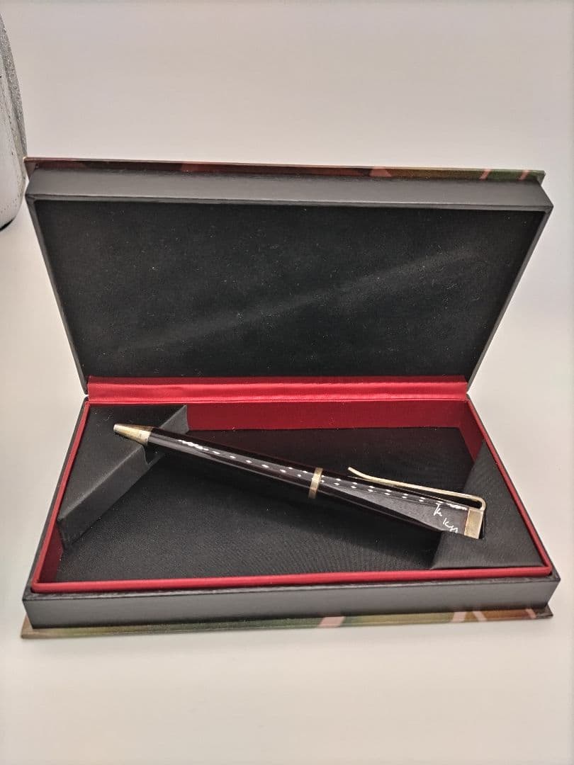 スイス製モンブラン限定品　作家シリーズ　フランツ• カフカのボールペン