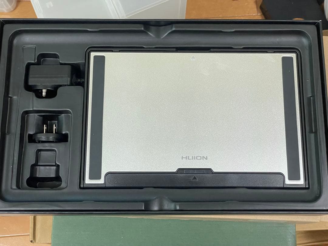 HUION KAMVAS Pro 13 本体