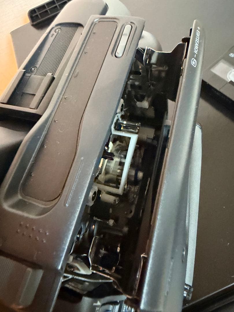 未使用SONY Handycam Vision CCD-TRV51E PAL式