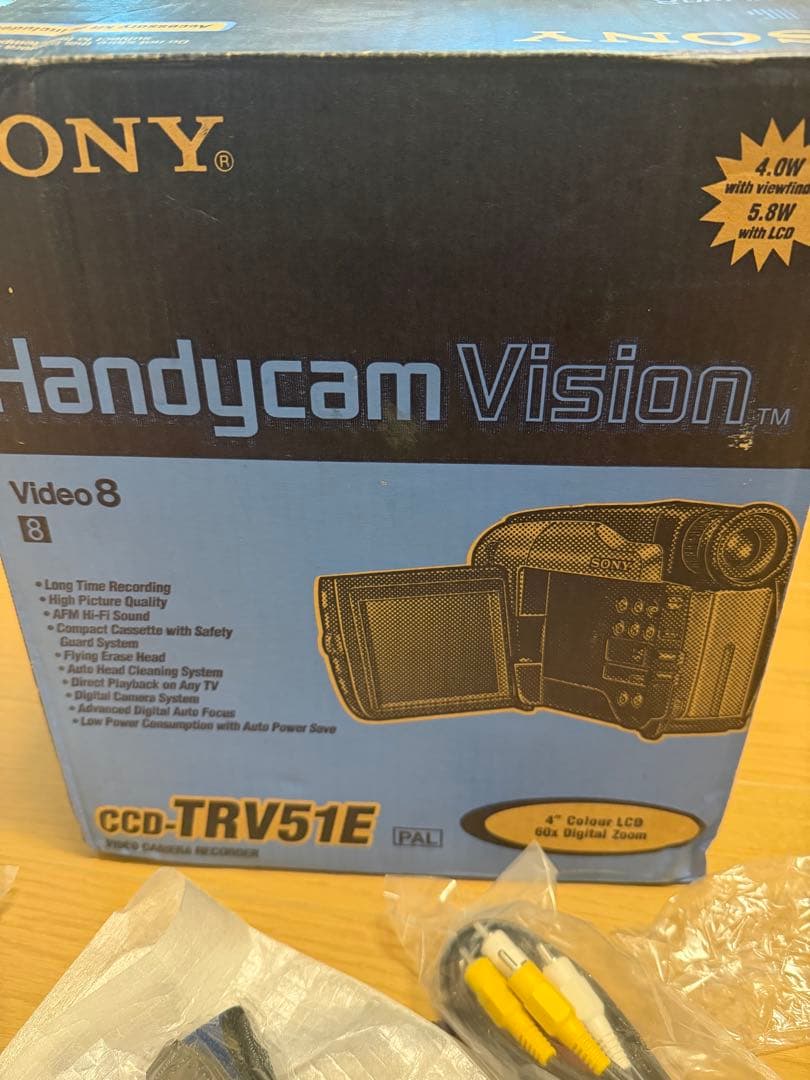 未使用SONY Handycam Vision CCD-TRV51E PAL式
