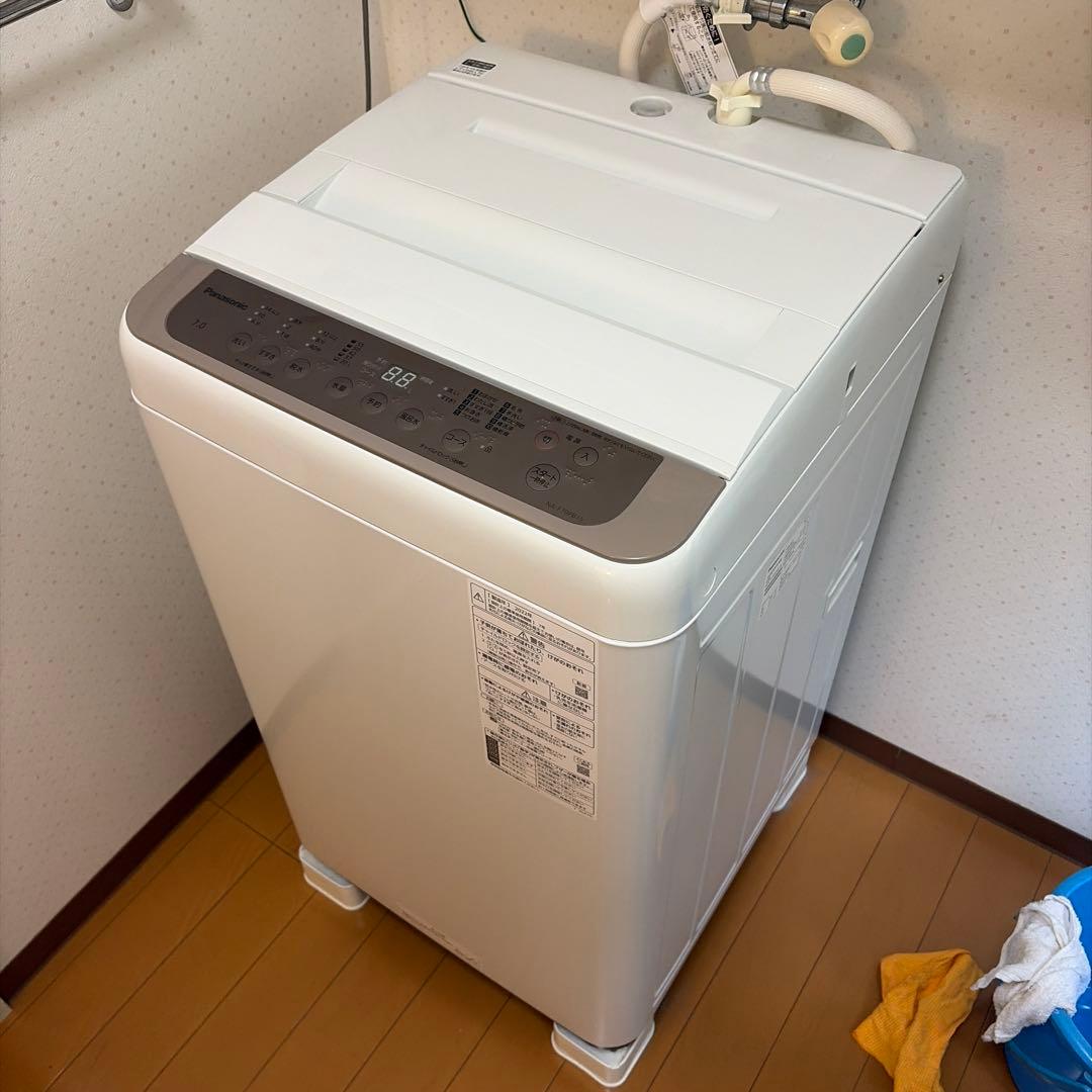 パナソニック　洗濯機　NA-F70PB15