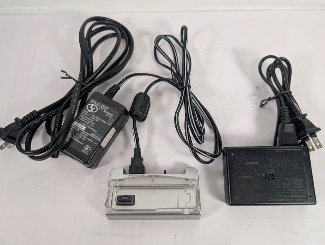 S*H様 【美品】３個セット　デジカメ　ソニー　オリンパス　ニコン　デジタルカメ